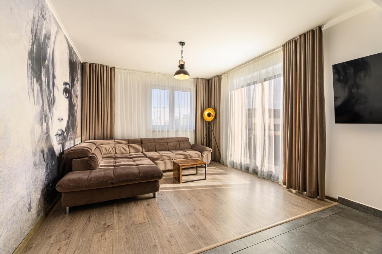 Appartement Koa - Moon Penthouse à Braşov Extérieur photo