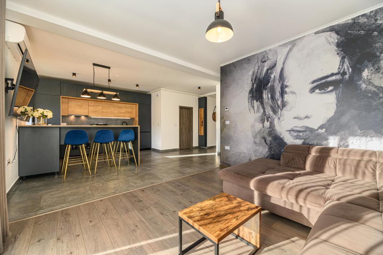 Appartement Koa - Moon Penthouse à Braşov Extérieur photo