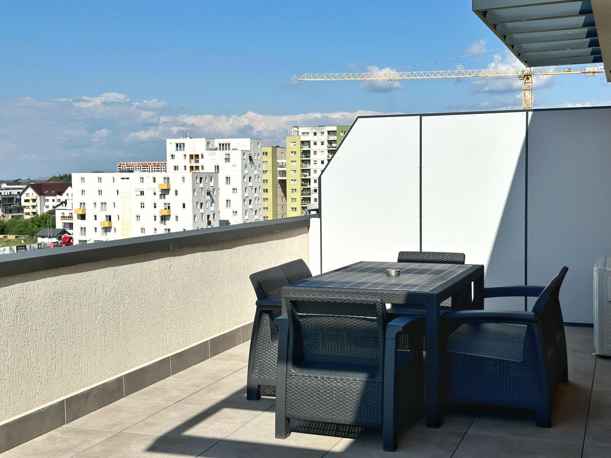 Appartement Koa - Moon Penthouse à Braşov Extérieur photo